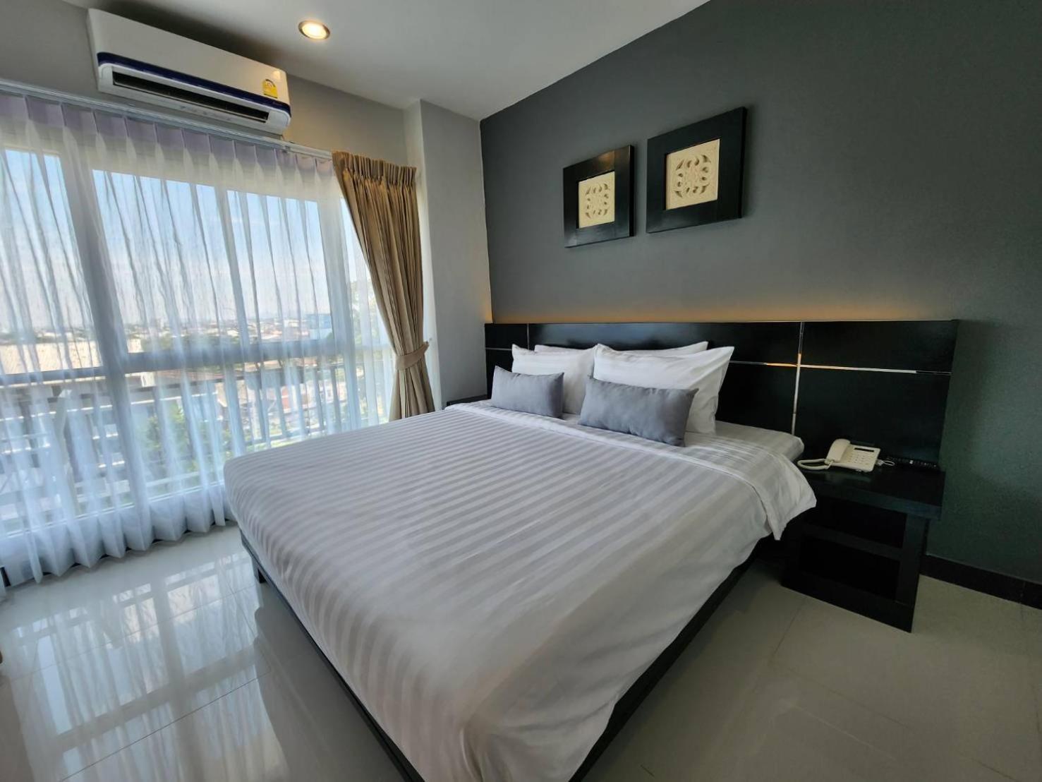 Lhc Hotel And Resort Патая Екстериор снимка