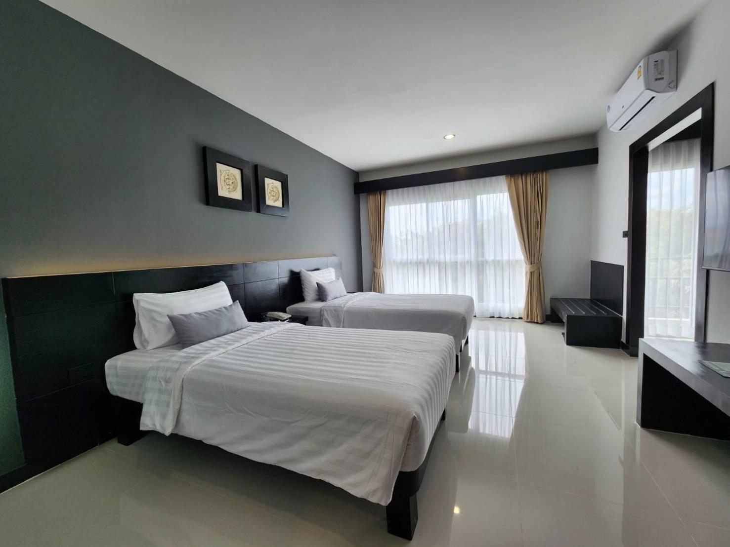 Lhc Hotel And Resort Патая Екстериор снимка