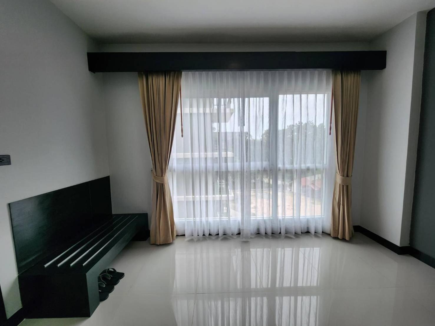 Lhc Hotel And Resort Патая Екстериор снимка