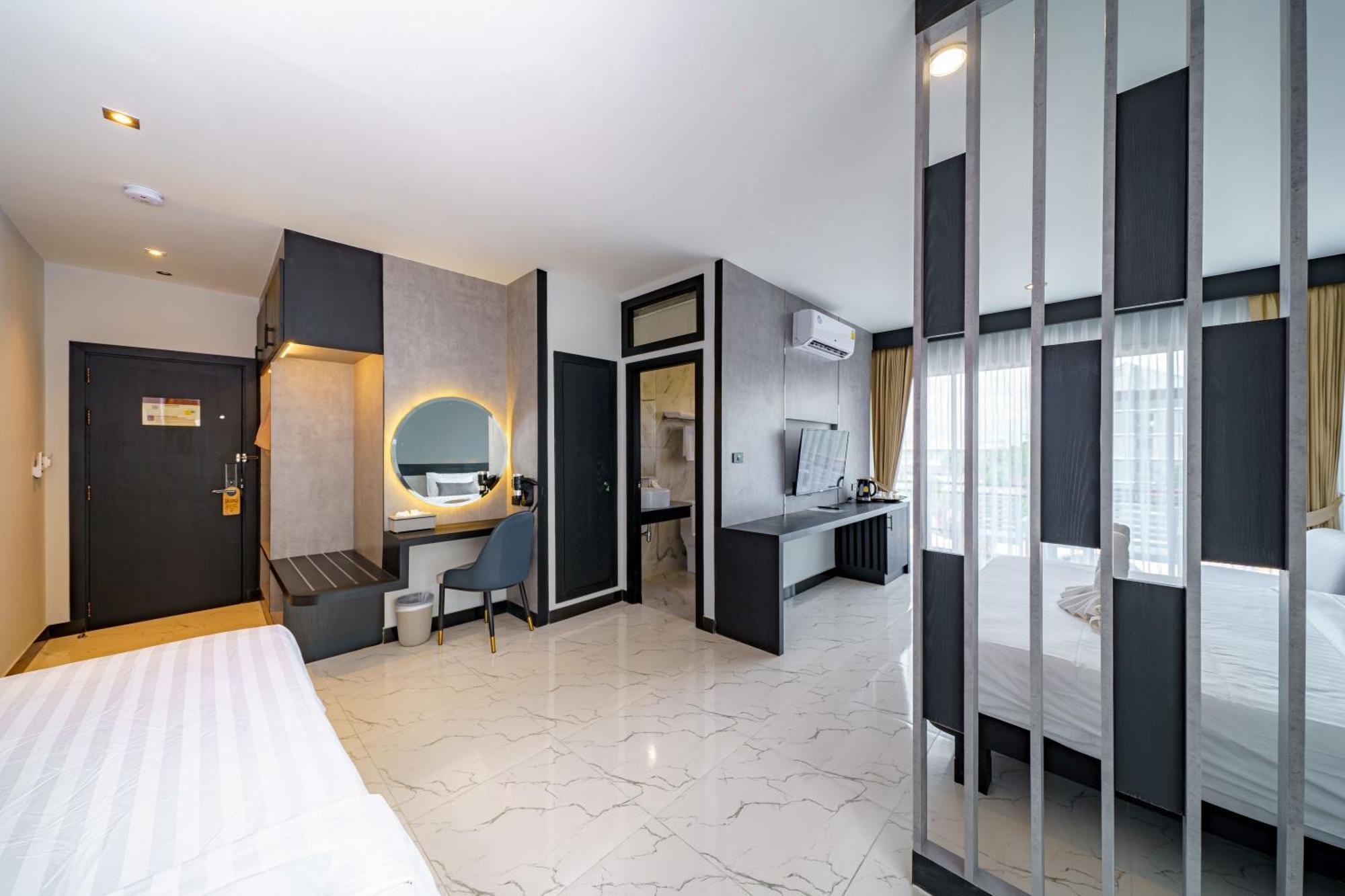 Lhc Hotel And Resort Патая Екстериор снимка