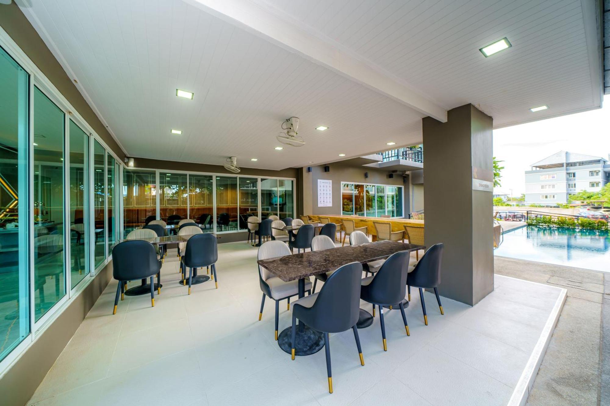 Lhc Hotel And Resort Патая Екстериор снимка