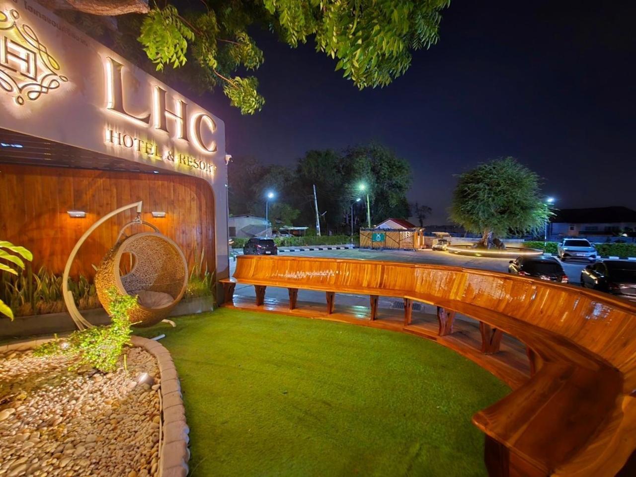 Lhc Hotel And Resort Патая Екстериор снимка